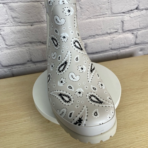 Keds Bandana Print Rain Boots size 7 - Picture 4 of 11